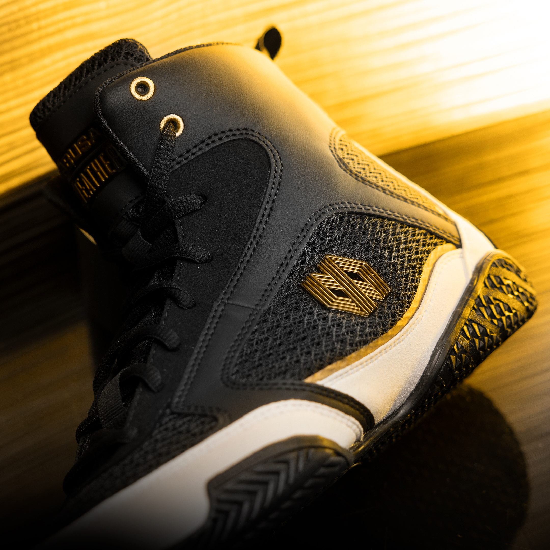 Hayabusa - Mayweather Champ Boxing Shoes Black-Gold - MWCHBS-BKGD